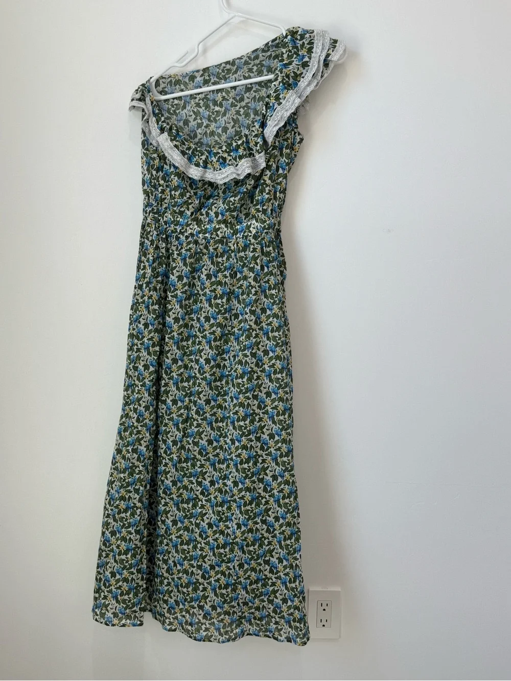 NWT Farm Rio Macaw  Floral One-Shoulder Dress size Small
